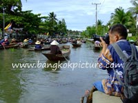 Pictures of Floating Markets in Thailand